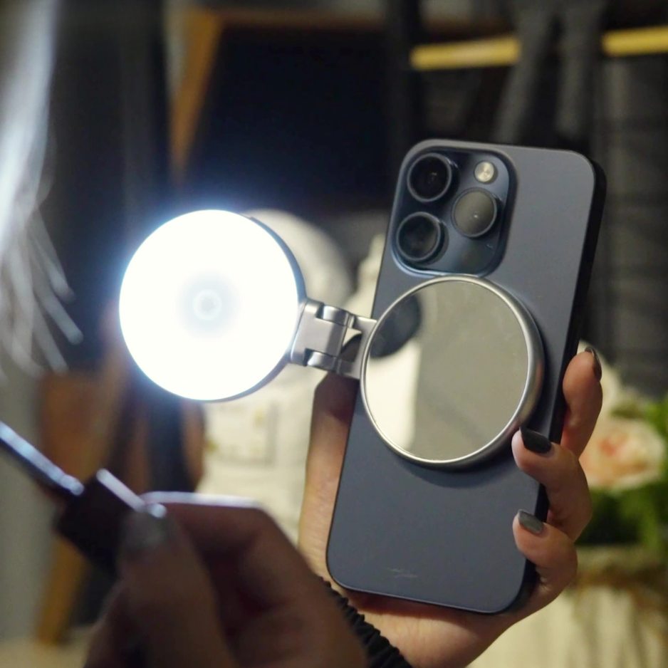 Magnetic Hero Influencer Light