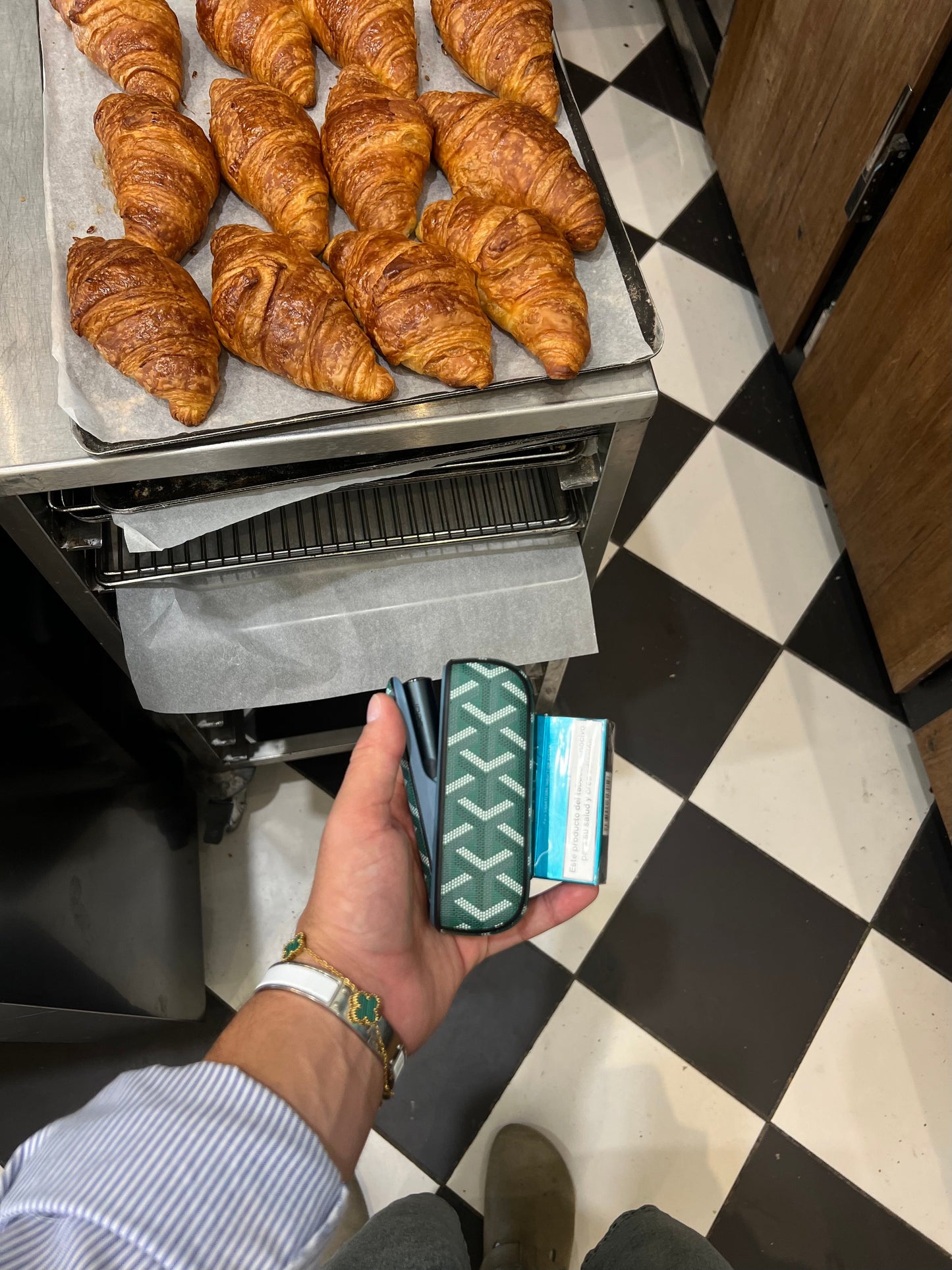 GLife's Green Case — Compatible with ILUMA