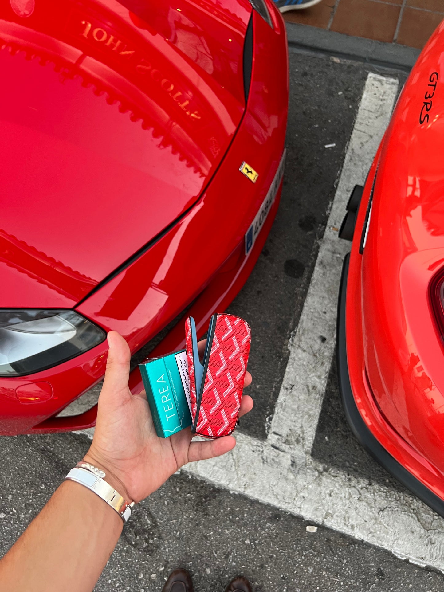 GLife's Red Case — Compatible with ILUMA