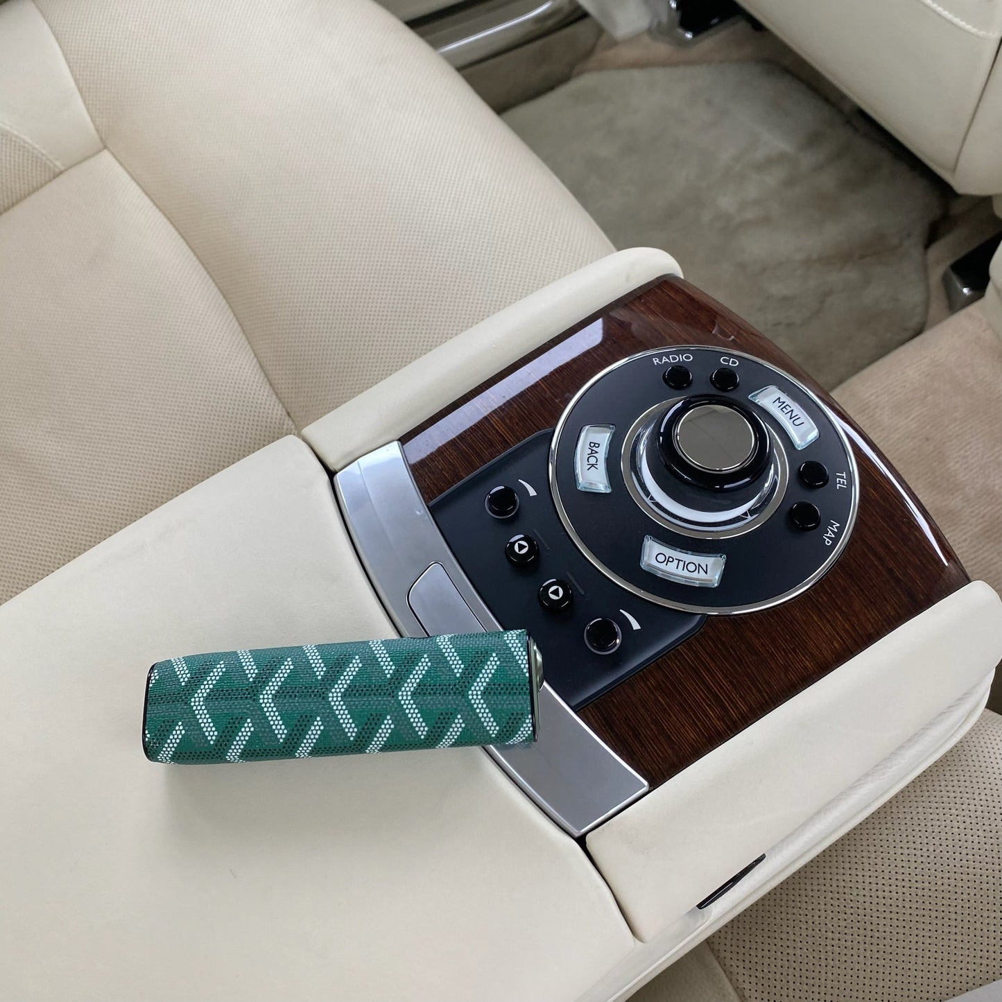 GLife's One Green Case — Compatible with ILUMA ONE